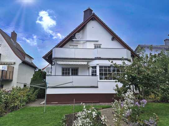 Attraktive 2,5-Zimmerwohnung mit großem Balkon und ausgebauten Spitzboden in Niestetal-Sandershausen