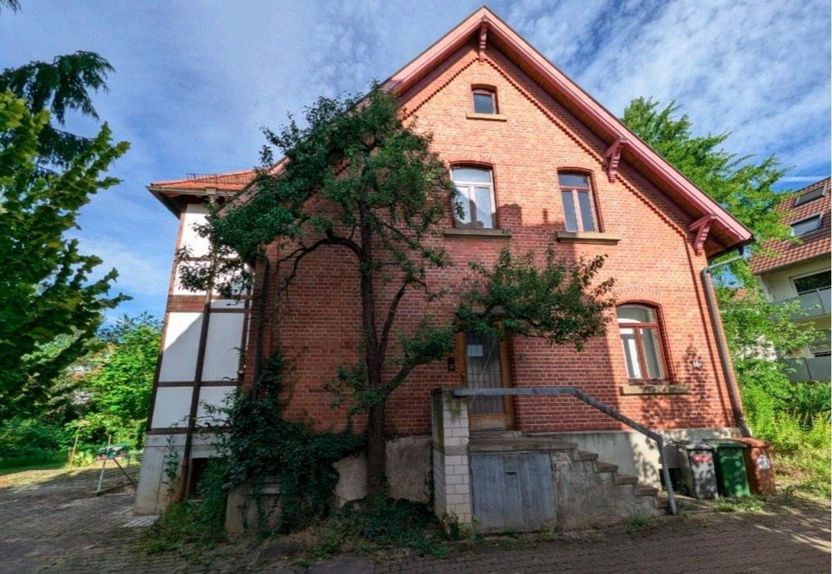 Stilvolles Mehrfamilienhaus mit ausbaufähiger Scheune in Toplage Stuttgart-Degerloch