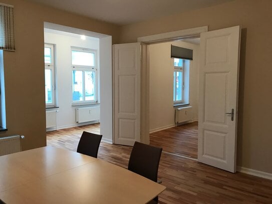 Großzügige, helle 3,5-ZImmer-Wohnung mit Terrasse, Garten und Stellplatz