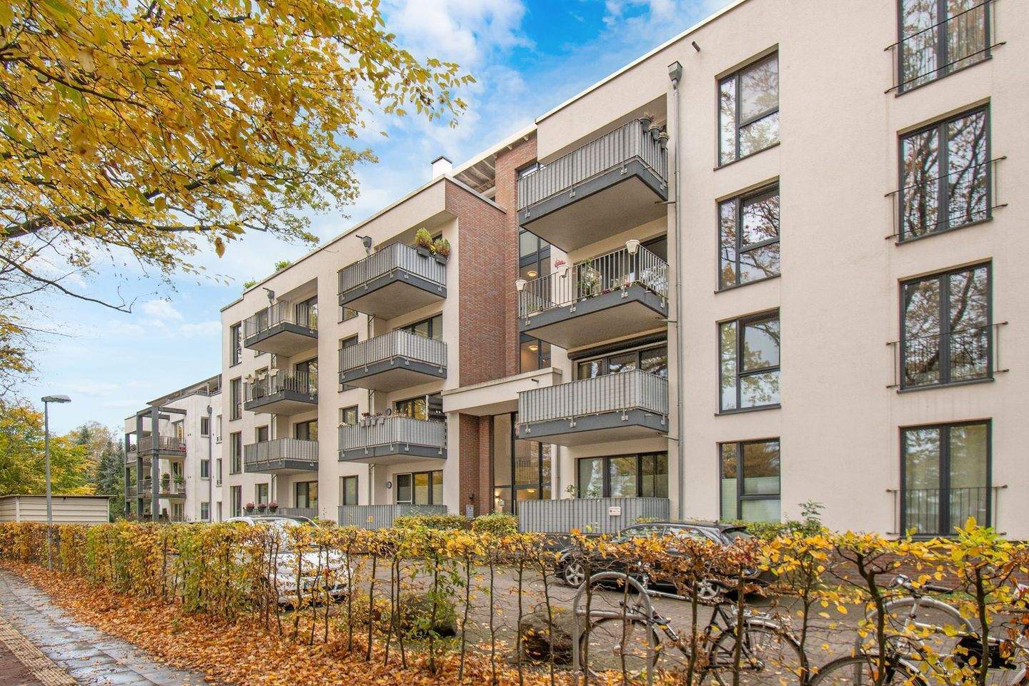 Sicher investieren: Charmante vermietete 2-Zimmer-Wohnung in Schnelsen