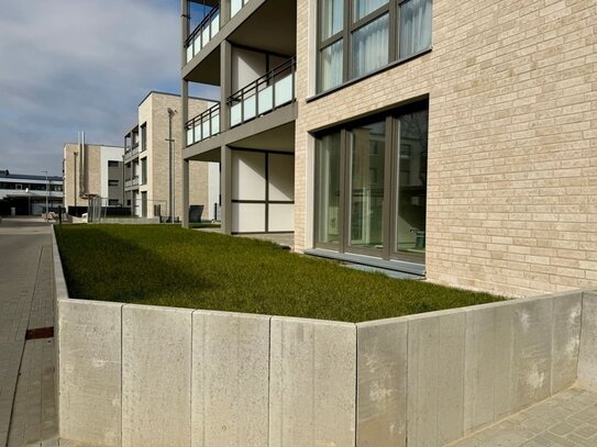 3 Zimmer - Gäste-WC- Aufzug - Terrasse mit Gartenanteil - Tiefgarage