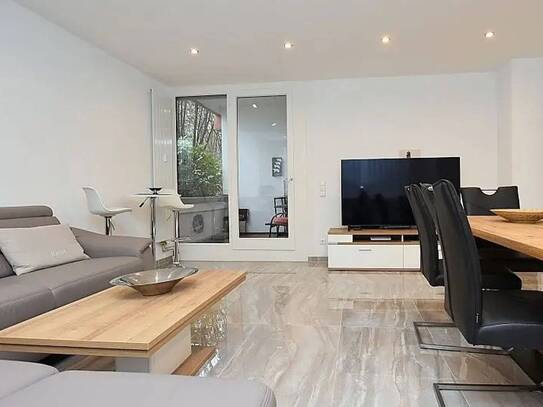 2-Zimmer Wohnung mit Internet, TV, Balkon, Küche, Dusche/Wc, Waschmaschine, Trockner und Tiefgarage