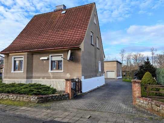 Charmantes Einfamilienhaus mit großem Garten und vielseitigem Potenzial