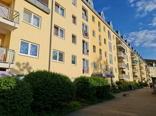 Urbane 1-Zimmer-Wohnung mit Balkon inkl. Dublex-Stellplatz in Fürth nahe Südstadtpark