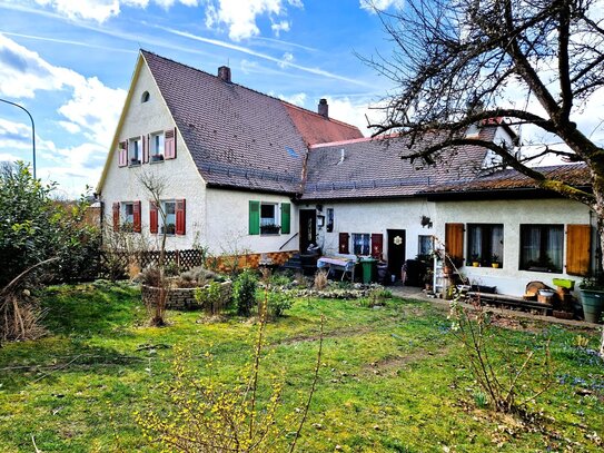 Im eigenen Garten grillen!! Kleines schnuckeliges Häuschen mit schönem Garten in Auerbach/Oberpfalz OT