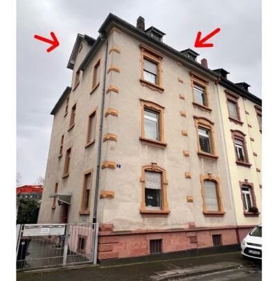 ALTBAU ESCHERSHEIM: Dachgeschosswohnung mit *Ausbaupotential*