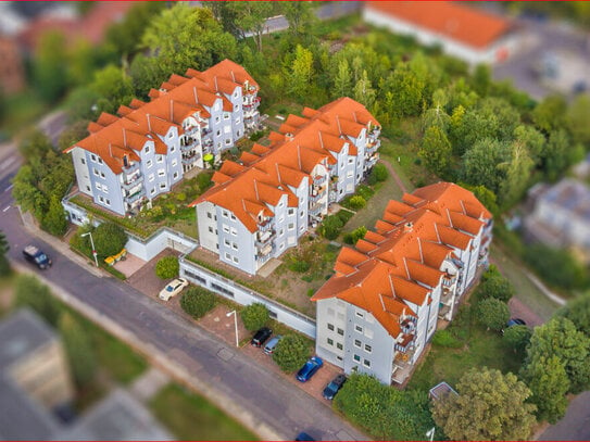 Großzügige 2-Raumwohnung im Erdgeschoss mit Terrasse und Tiefgarage!