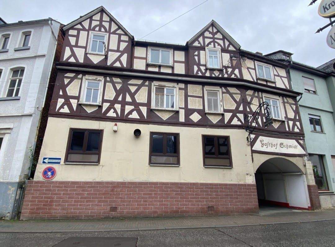 Historisches Wohn- und Geschäftshaus mit Gastronomie, Appartements und Entwicklungspotenzial