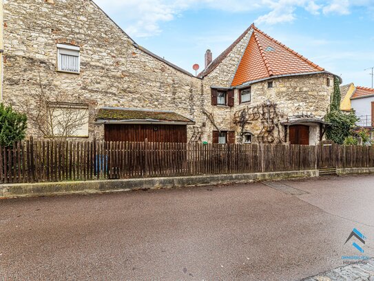 Das schönste historische Einfamilienhaus in Burglengenfeld mit Empore und Türmchen - steht zum Verkauf