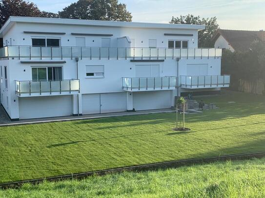 Wohnen direkt am Mittelland-Kanal in Hahlen