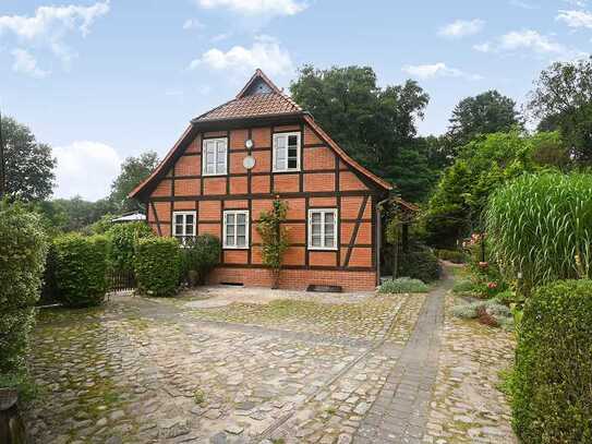 Charmantes Einfamilienhaus in Eschede-Höfer mit großem Grundstück & Nebengebäude