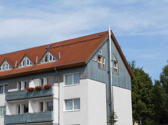 Schöne helle Dachgeschosswohnung