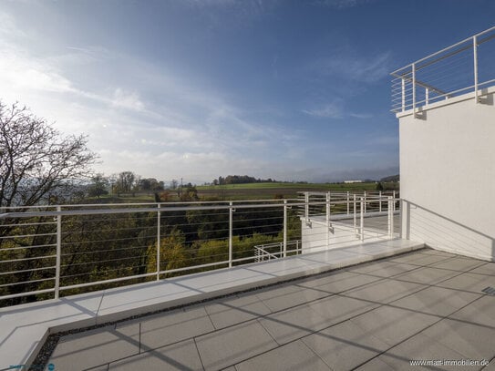 Erstbezug: 4-Zimmer-Wohnung mit Balkon und Aussicht ins Grüne!