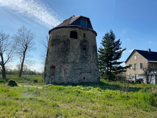 Historische & denkmalgeschütze ehemalige Windmühle - Einfamilienhaus-Windmühle bei Großenhain