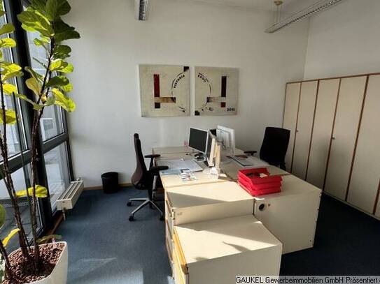 Attraktive Büro-/Praxisfläche · große Terrassen · zentral & mit Tiefgarage