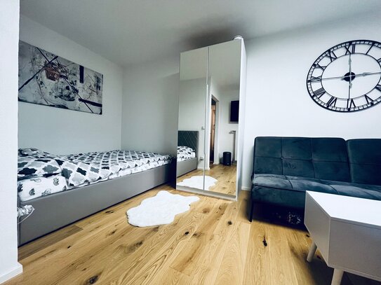 NEU möbliert + bezugsfertig 1-Zimmer-Apartment U4 Böhmerwaldplatz