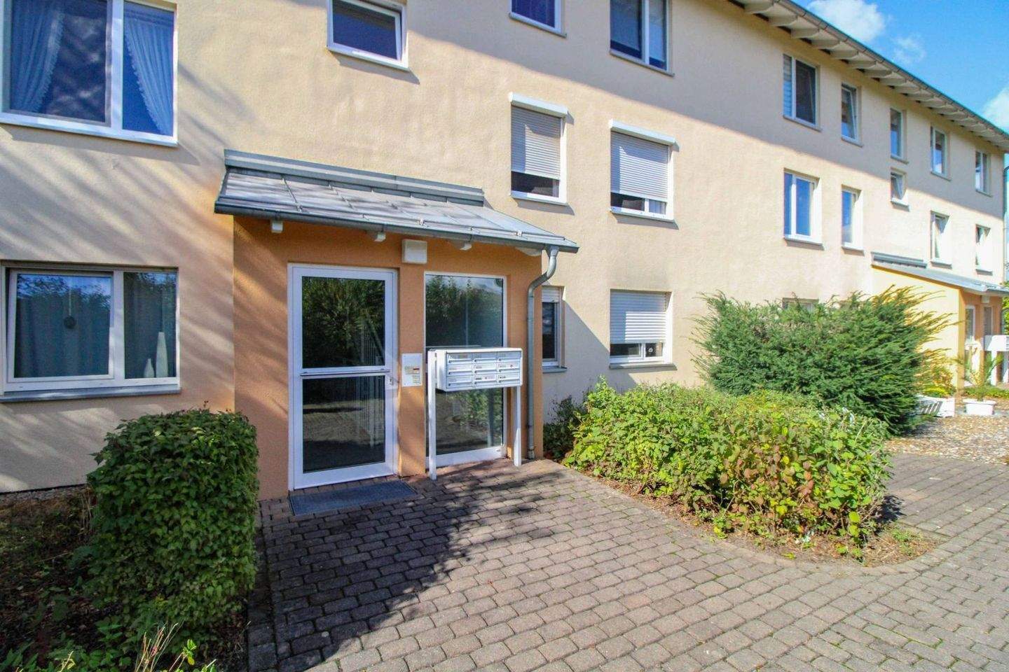 Vermietete 3 Zimmer mit Balkon in beliebter Lage inkl. TG-Stellplatz