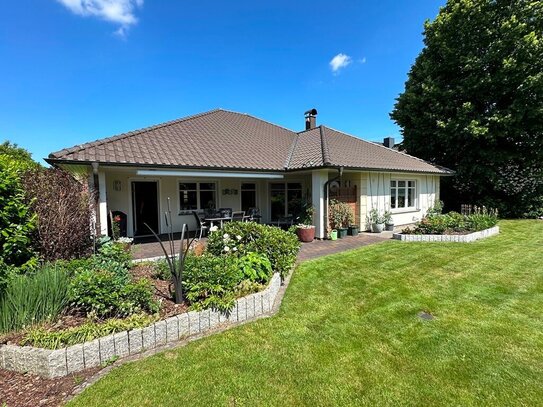 BESSER ALS NEU: Großzügiger Bungalow auf liebevoll angelegtem Grundstück in ruhigem Umfeld