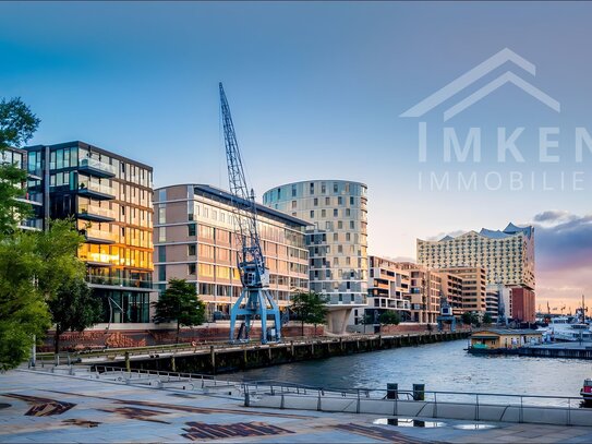 Maritime Offices .  Moderne Bürofläche mit Blick auf den Traditionsschiffhafen.