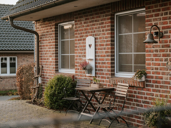 Sterley: Platz für die große Familie - Einfamilienhaus mit Dachterrasse in Feldrandlage zu kaufen!