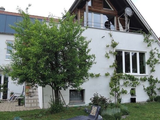 ZUHAUSE ANKOMMEN: IMMOBILIEN-JUWEL IN UNVERBAUBARER FAMILIENFREUNDLICHER LAGE AM ALTMÜHLSEE