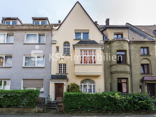 Zweifamilienhaus mit Garage in bester Lage von Köln-Kalk!