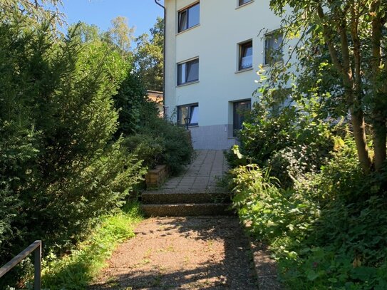 Traumhaftes Mehrfamilienhaus in Veitshöchheim - großes Grundstück - weiteres Potential möglich