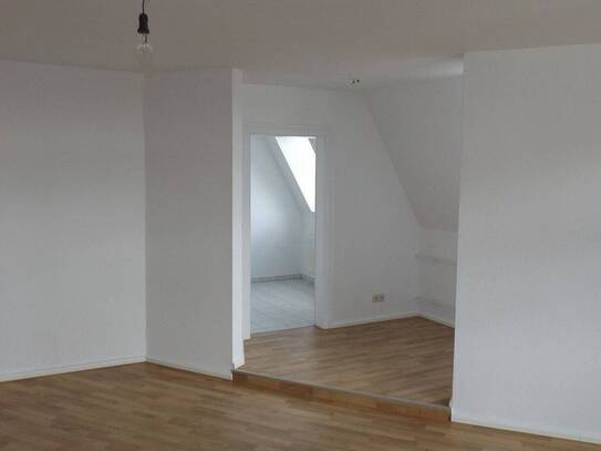 2,5 Raumwohnung im Dachgeschoss mit dem Fahrstuhl erreichen