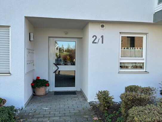 Helle 4 Zimmer - Wohnung inkl. Terrasse und Tiefgaragenstellplatz