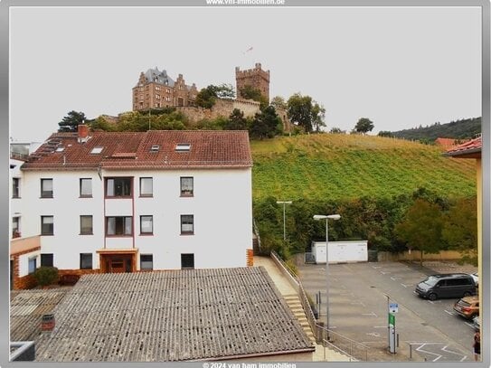 +++Schöne & geräumige Wohnung mit Blick auf die Burg Klopp+++