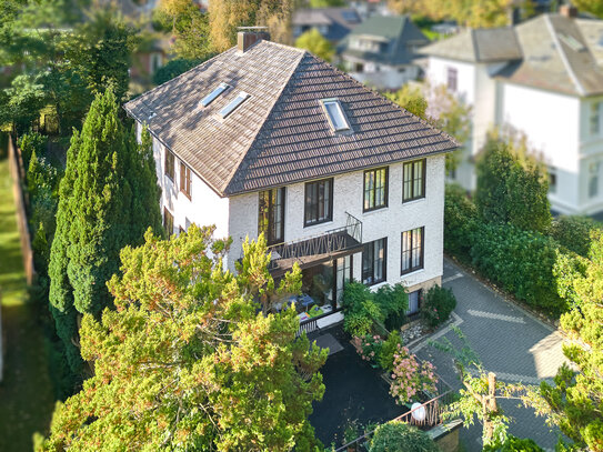 Einmalige Gelegenheit für große Familien: Traumhafte Villa in bester Lage von Reinbek