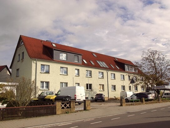 Zukunftsorientiertes Mehrfamilienhaus mit guter Rendite und großzügigem Dachgeschossausbau