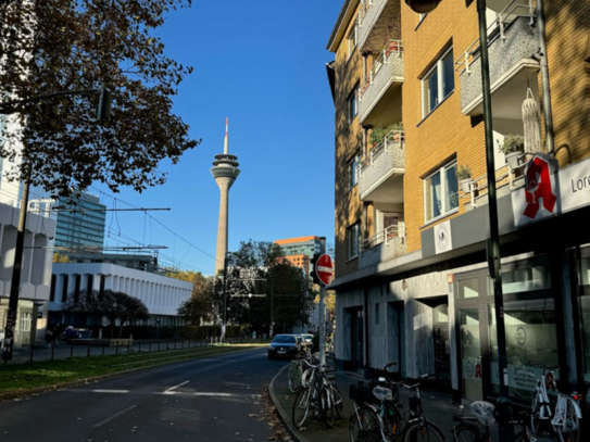 Zentral-helle 2 Zimmer Wohnung 58 qm Düsseldorf Unterbilk