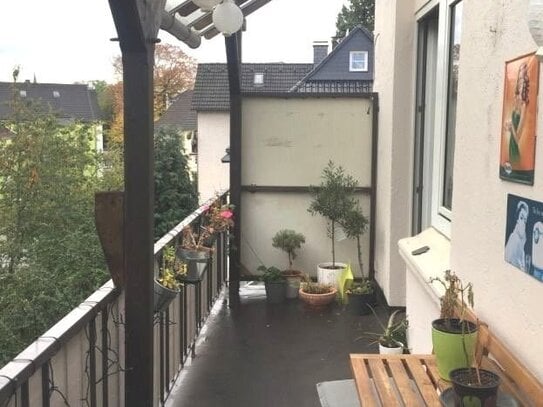 **CHARMANTE großzügige 3 Zimmer-Wohnoase mit Balkon, Sol.Wald**