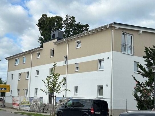 Platz für die ganze Familie: 4-Zim-Wohnung mit 3 Schlafzimmern, 2 Bäder und kleinem Garten