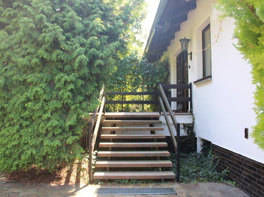 Architektenhaus auf wild romantisch, parkähnlich angelegten Grundstück in Mehderitzsch