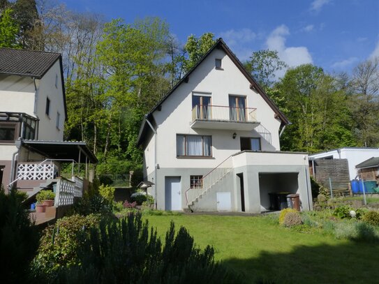 modernisierungsbedürftiges freistehendes Einfamilienhaus in Bornheim-Roisdorf