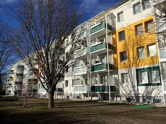 Seniorengerechte im Erstbezug! Mit Balkon und Fahrstuhl.