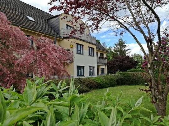 Wohnen im Grünen++komfortable 3-Zimmer-Wohnung im 1. Obergeschoss++mit Balkon