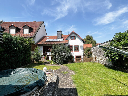 Einziehen und wohlfühlen! Ein Haus mit Charakter und großem Grundstück für die Familie!