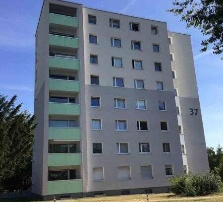 Tolle Familienwohnung mit großem Balkon!