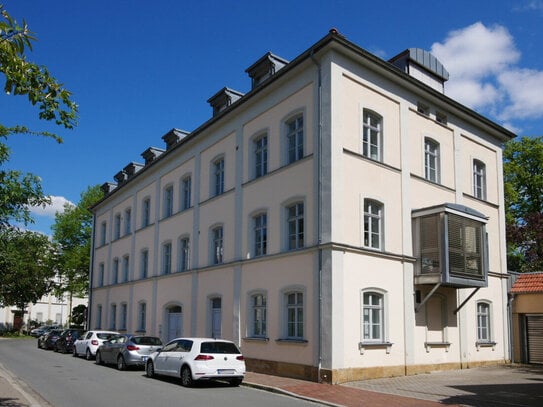 Zur Miete: Moderne 3-Zimmer-Penthouse-Wohnung mit großer Dachterrasse und Garage in zentraler Lage von Bamberg/Hain