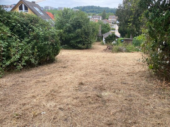 Attraktives Grundstück in ruhiger zentraler Lage mit vielen Bebauungsmöglichkeiten