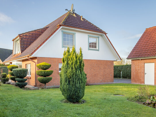 Renoviertes Einfamilienhaus im Landhausstil in ruhiger Lage