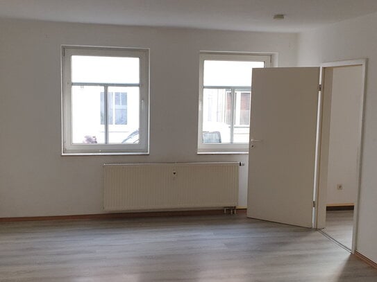 helle 2-Zimmer-Erdgeschoss-Wohnung im Stadtkern von Waren (Müritz)