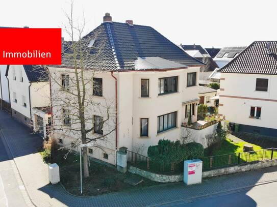 Haus mit Charakter und sehr viel Platz sucht Liebhaber!