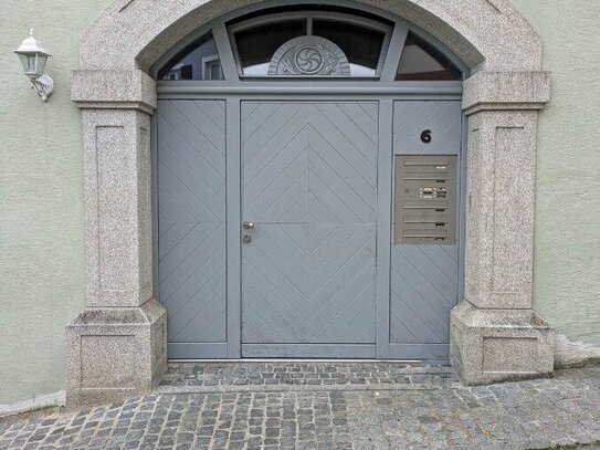 Mehrfamilienhaus in der Stadtmitte NEN -komplett saniert !