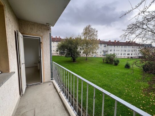 Gemütliche, helle, Wohnung mit Balkon und Tageslichtbad