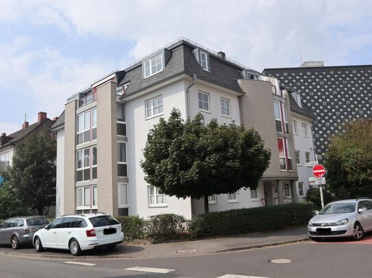 In zentraler Lage von Gießen: Schicke, helle und super großzügige 1 Zimmer-Wohnung mit Balkon in idealer Lage zu THM,...