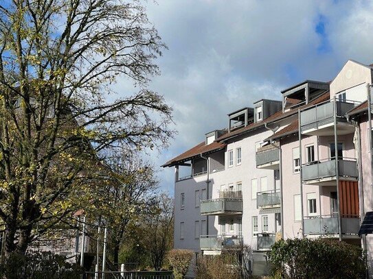 freundliche 1-Zimmer-Eigentumswohnung mit großem Balkon in sonniger Randlage von Gottmadingen